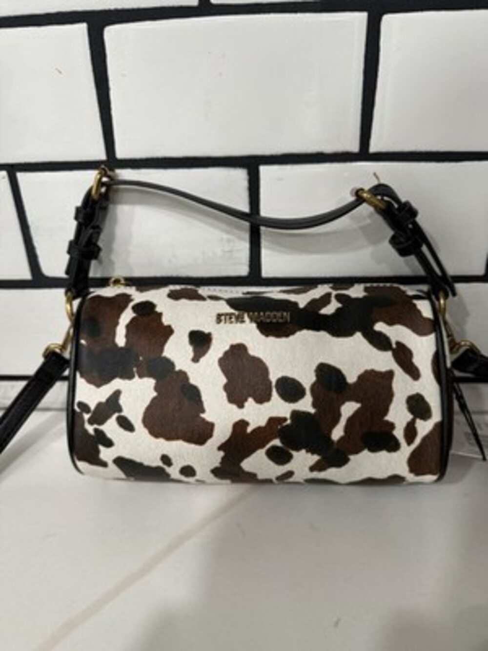 NWT Steve Madden Cow Print Barrel Crossbody Bag Brown White Cylinder Handbag - Picture 3 of 8